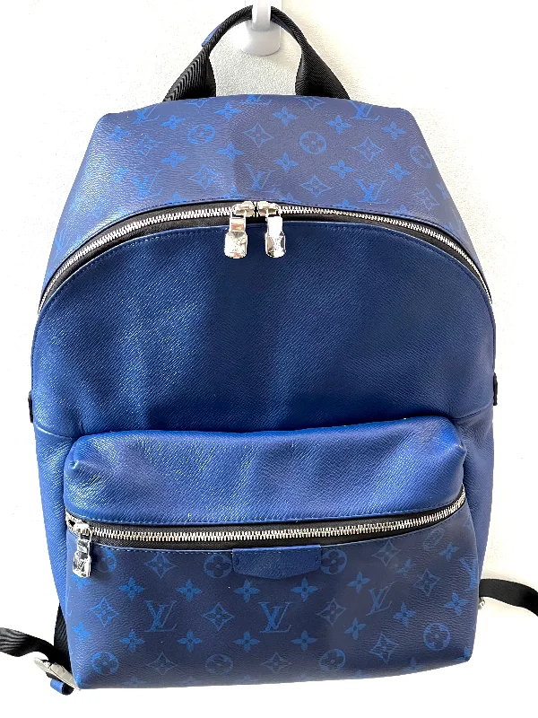 LOUIS VUITTON TAIGA LEATHER DISCOVERY BACKPACK