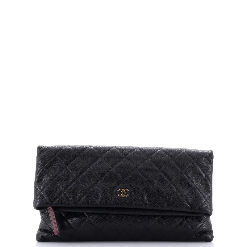 Beauty CC Clutch Quilted Caviar