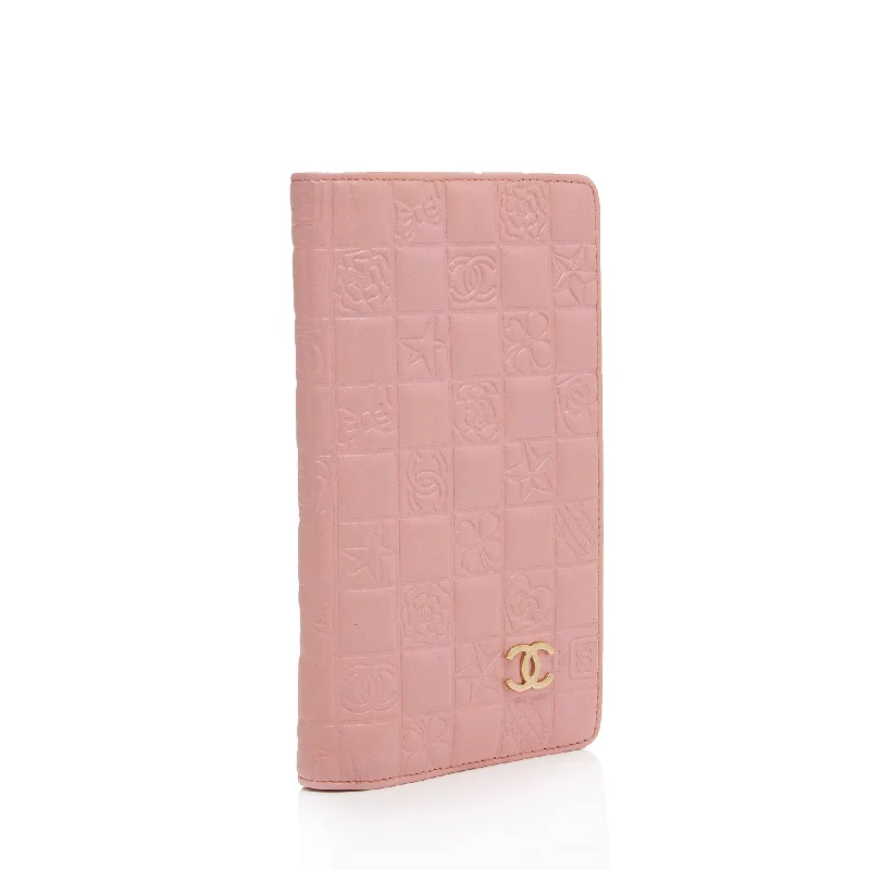 Chanel Vintage Embossed Lambskin Lucky Symbols Bi-Fold Wallet